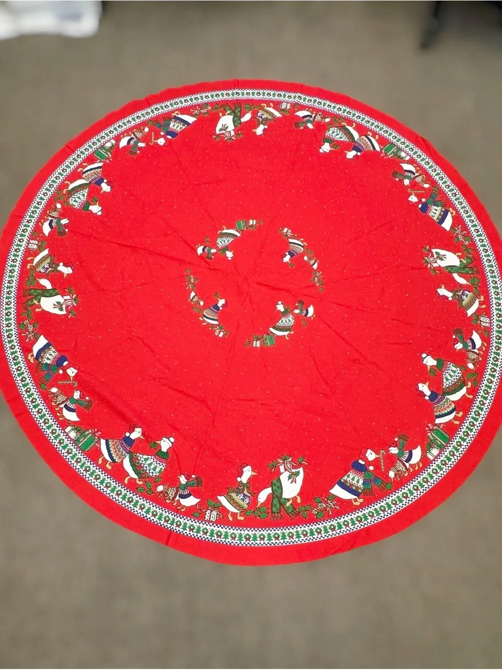 Sunweave Round Festive Country Goose Tablecloth Christmas 68”x68” Cottagecore